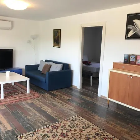Merkezde Konforu A Iki Odali Αλακάτι
