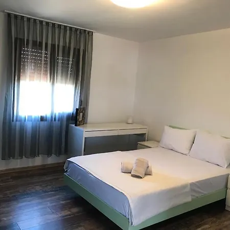 Merkezde Konforu A Iki Odali 알라카티